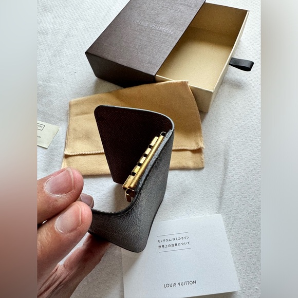 🥰Louis Vuitton Key Case - Picture 4 of 17